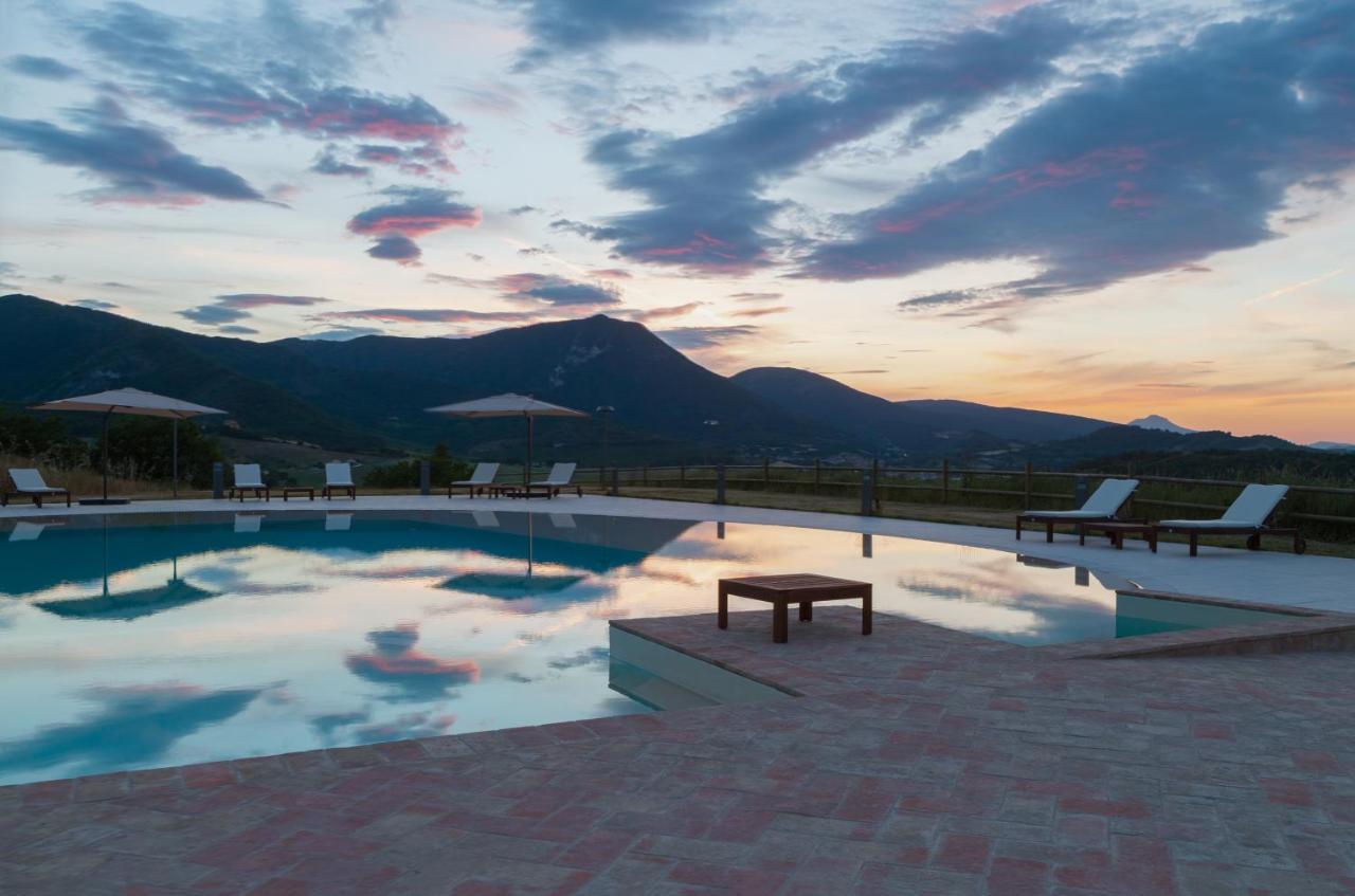 Tenuta Grimaldi Wine Resort Matelica Exterior foto